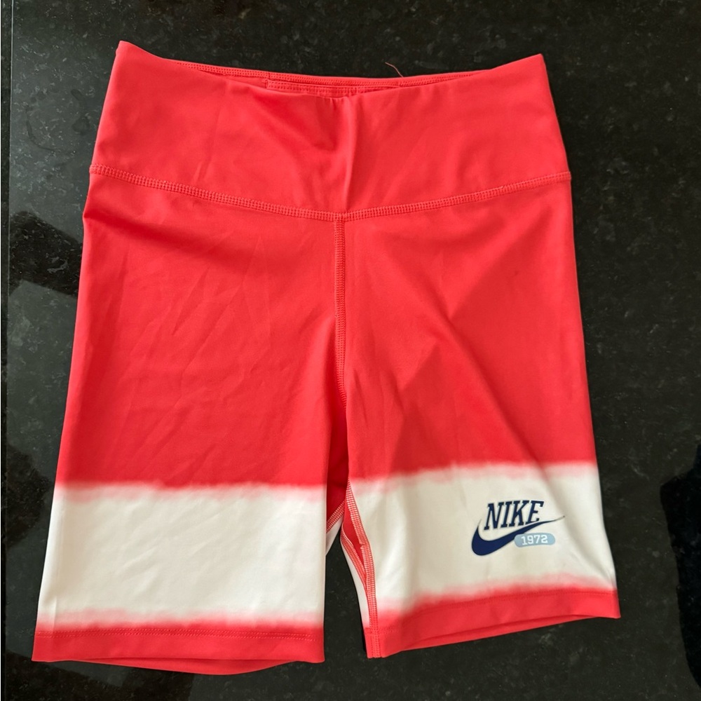 Nike biker shorts size Medium